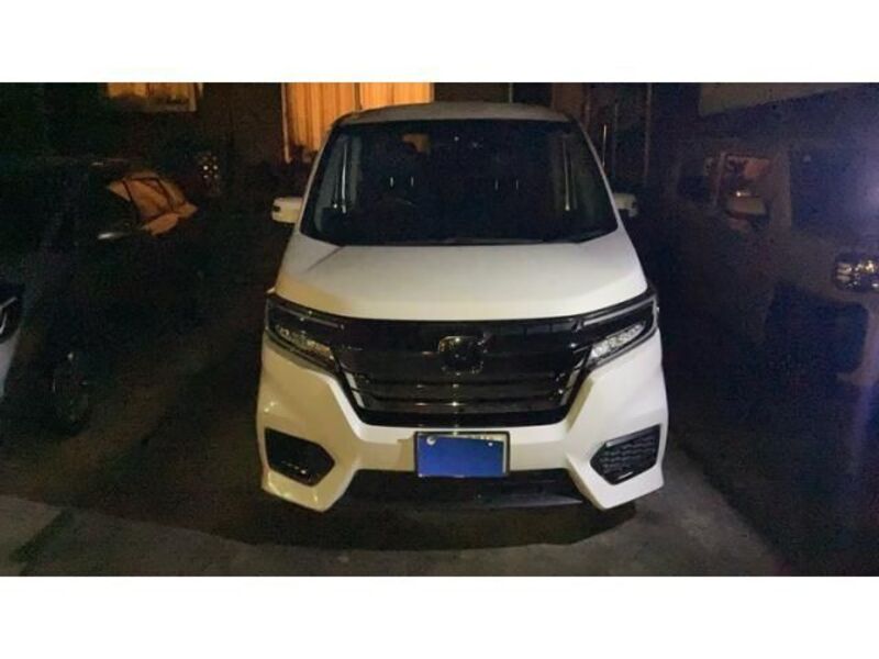 HONDA STEPWAGON SPADA