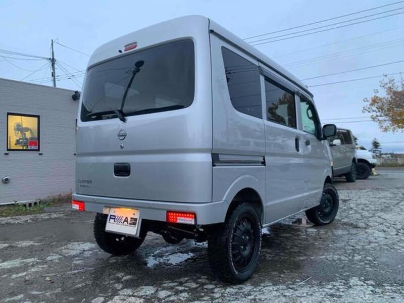 CLIPPER VAN