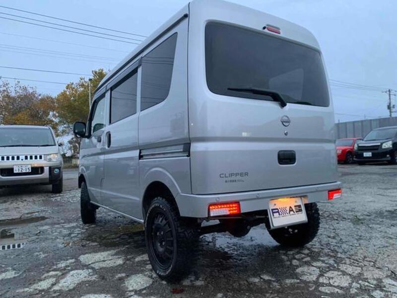 CLIPPER VAN