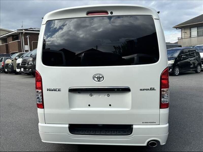 HIACE VAN