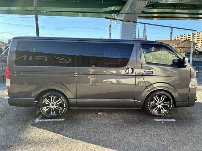 HIACE VAN