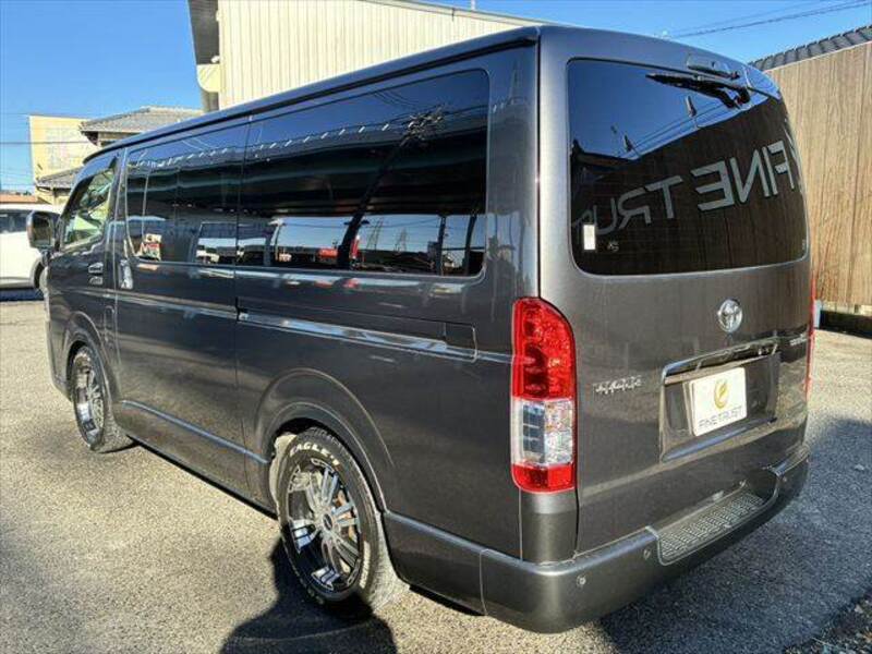 HIACE VAN