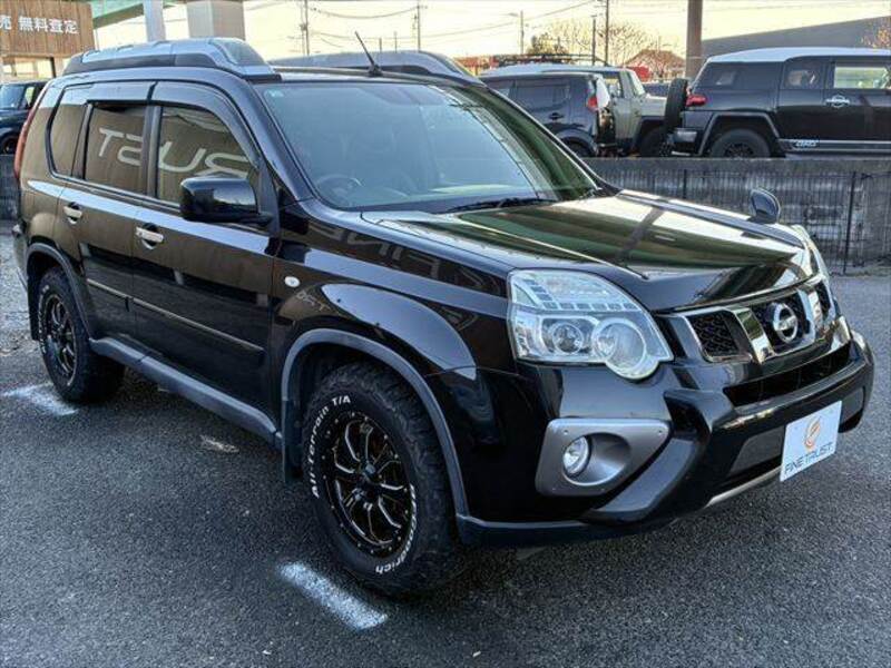 X-TRAIL