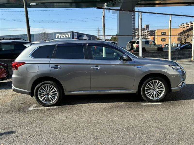 OUTLANDER PHEV