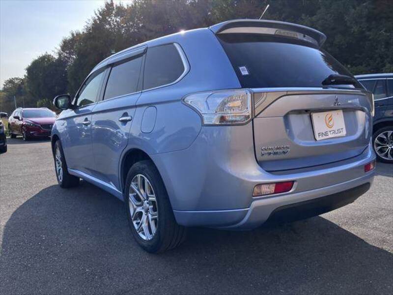 OUTLANDER PHEV