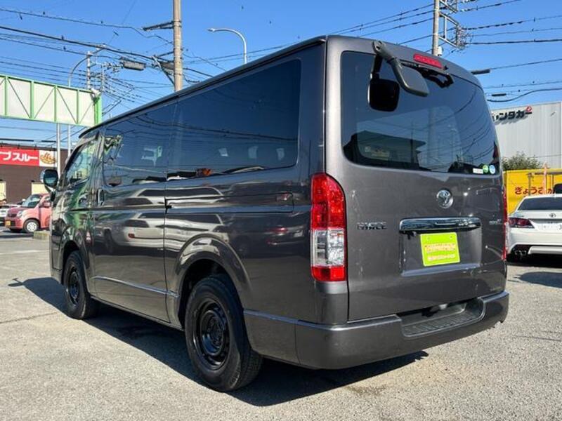 HIACE VAN