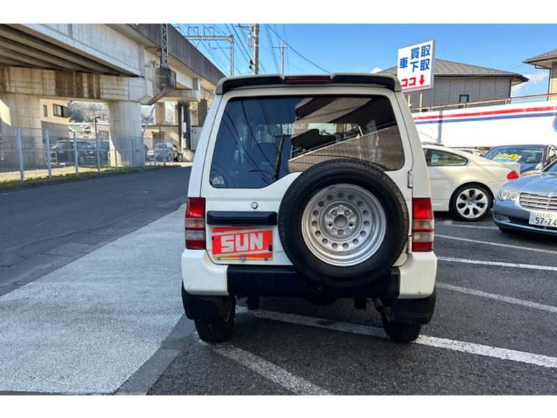 PAJERO MINI