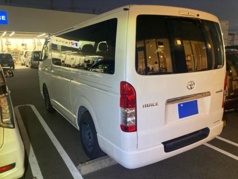 HIACE VAN
