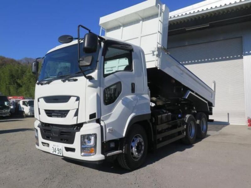 ISUZU GIGA