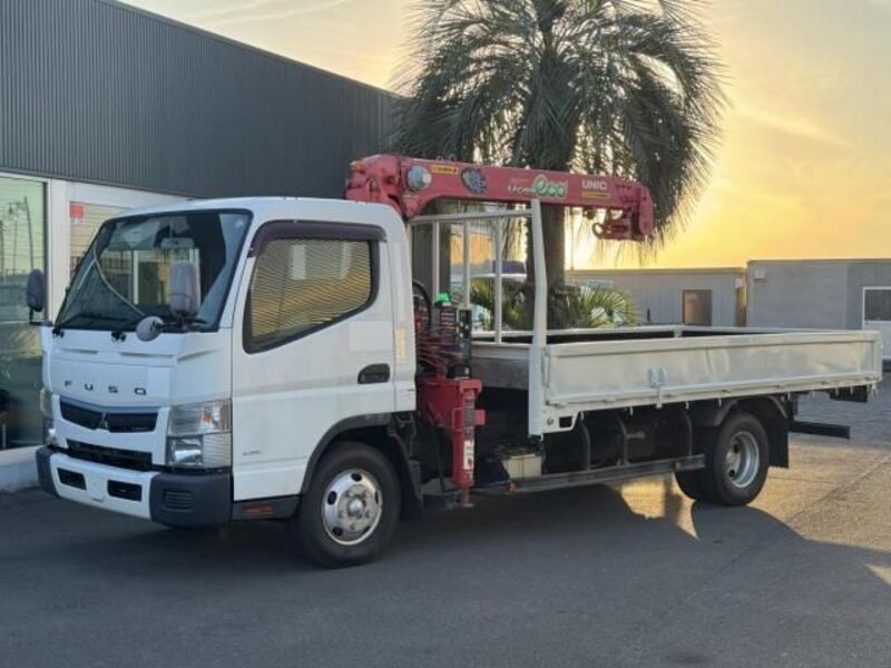 MITSUBISHI CANTER