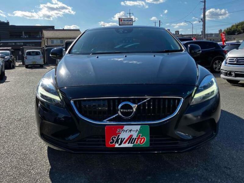 V40