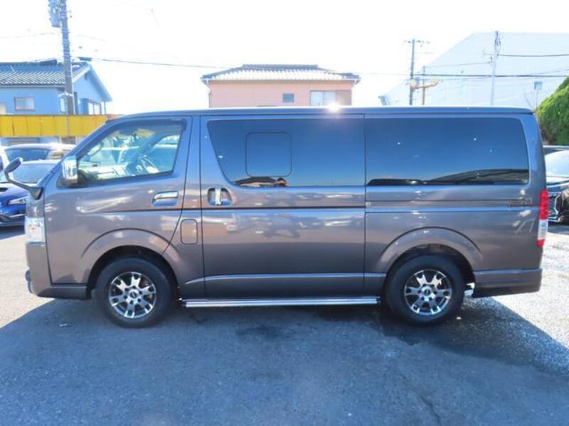 HIACE VAN