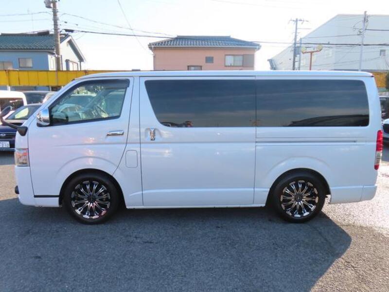HIACE VAN