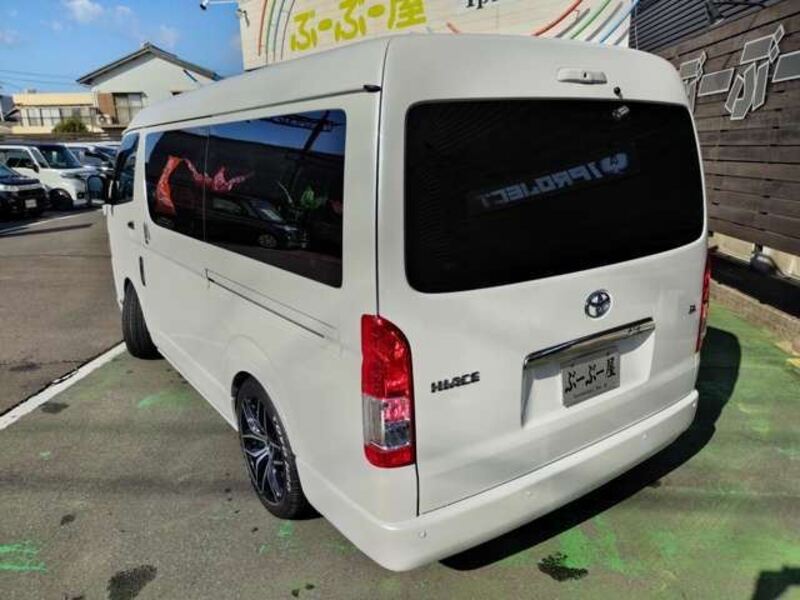 HIACE