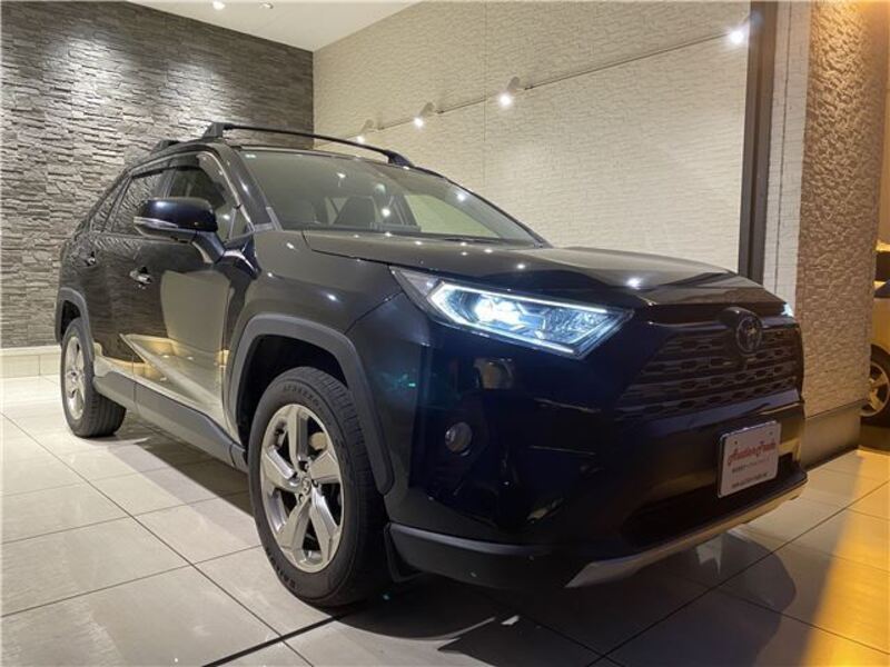 RAV4