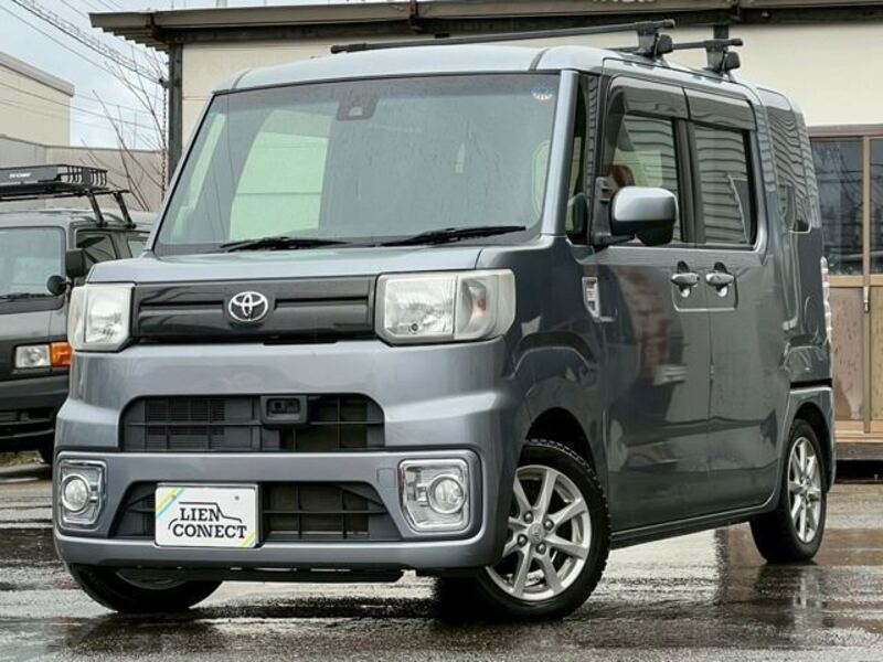 TOYOTA PIXIS MEGA