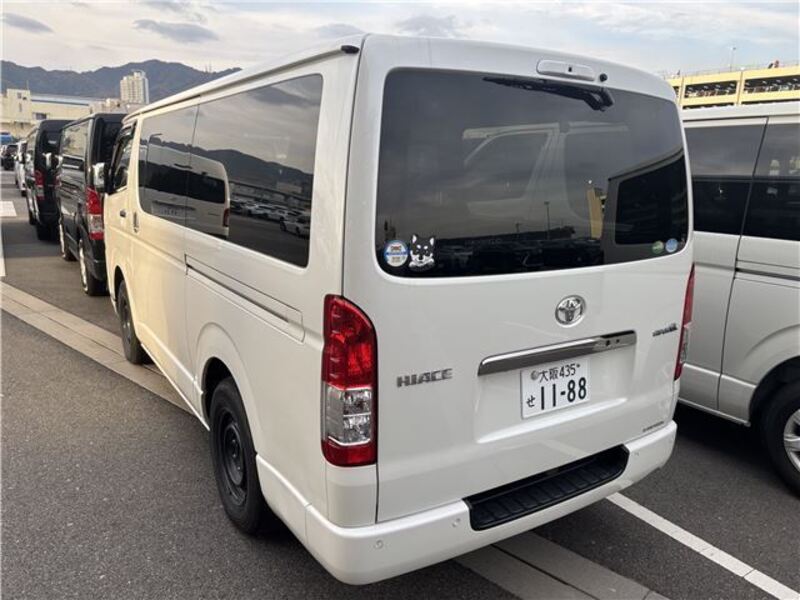 HIACE VAN