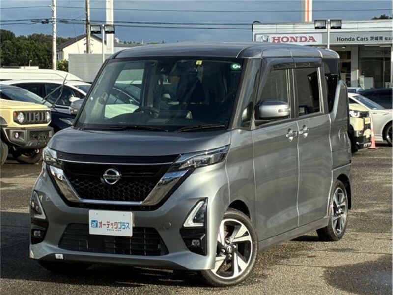 NISSAN ROOX