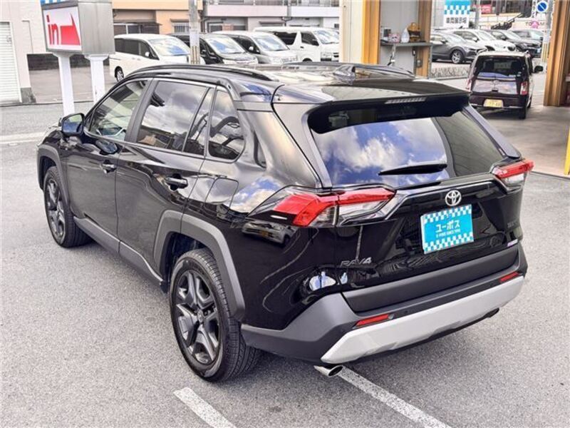 RAV4