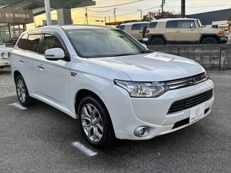 OUTLANDER PHEV