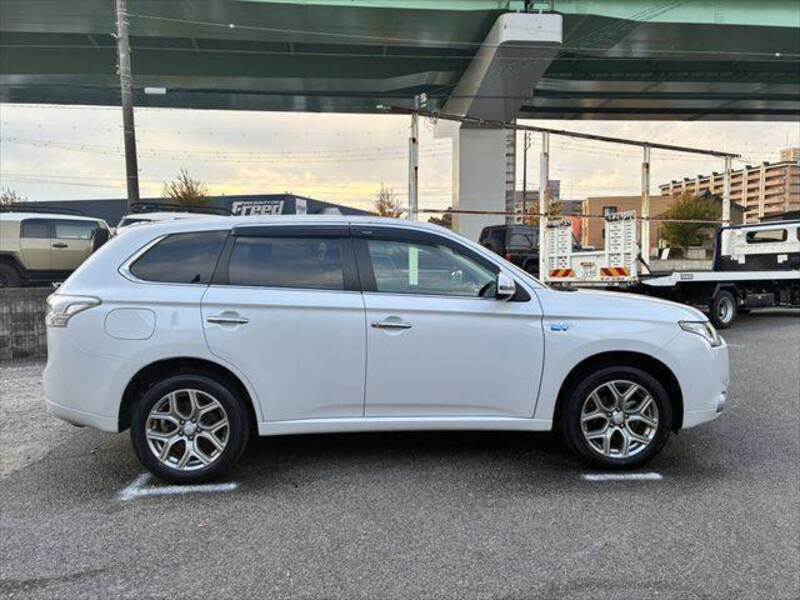 OUTLANDER PHEV