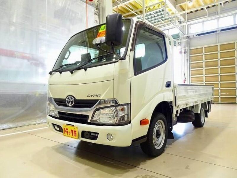 TOYOTA DYNA