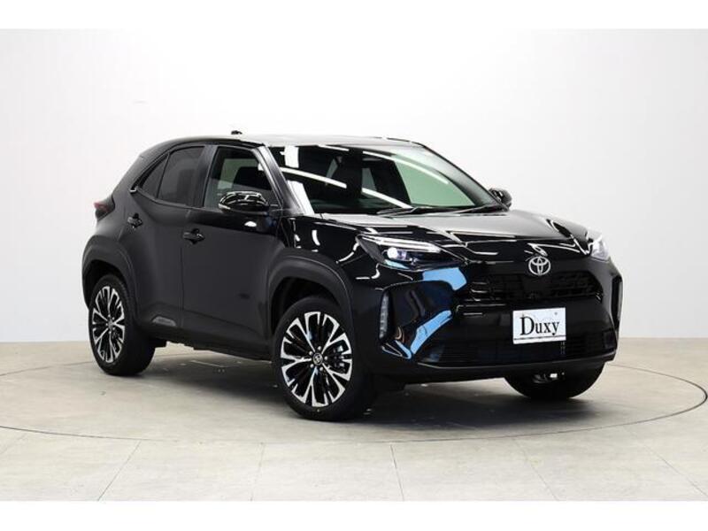 YARIS CROSS