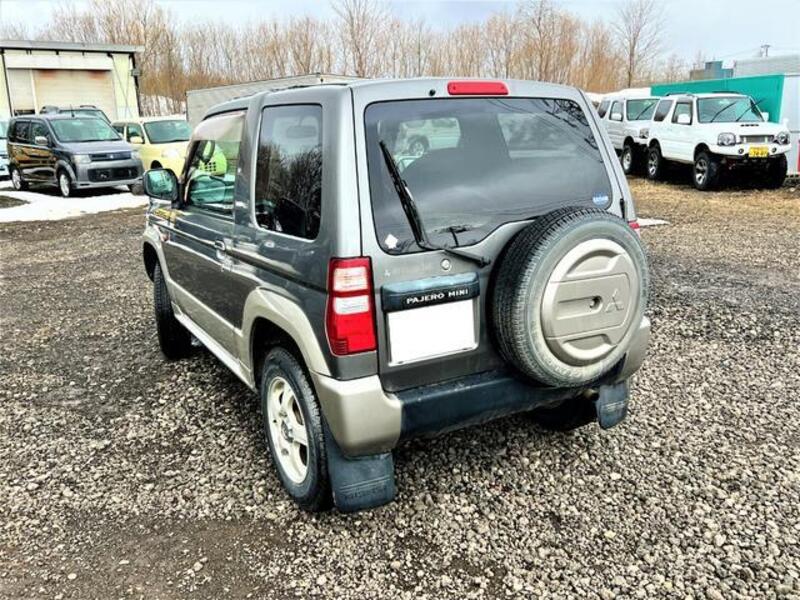 PAJERO MINI