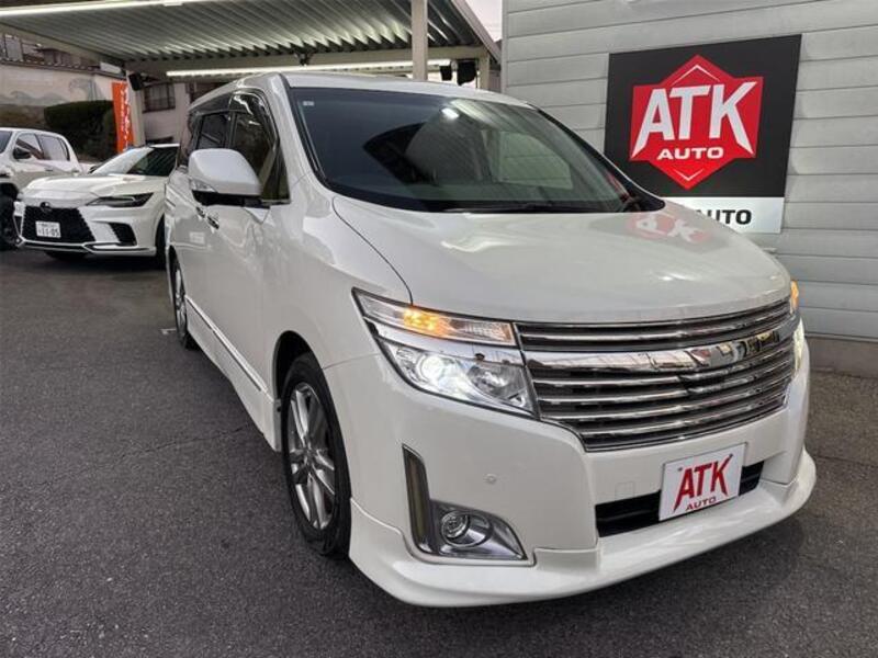 NISSAN ELGRAND