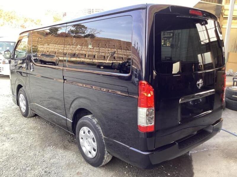 HIACE VAN