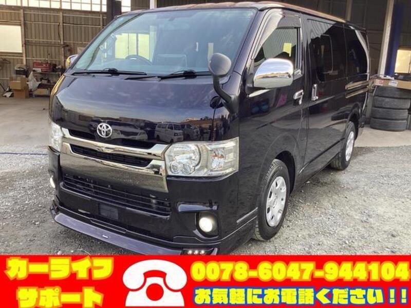 TOYOTA HIACE VAN