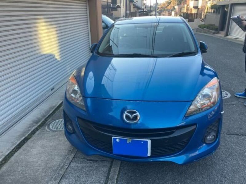 MAZDA AXELA SPORTS