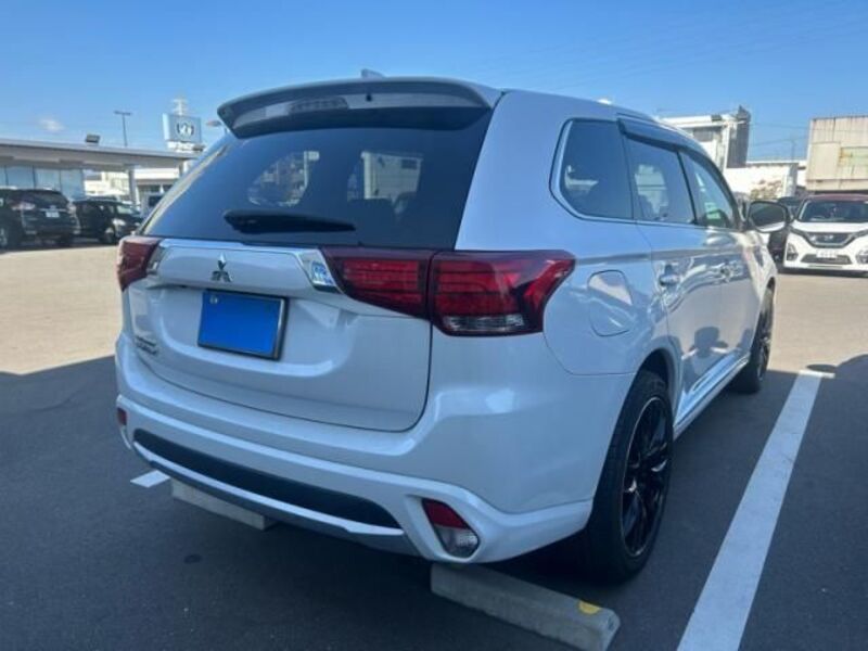 OUTLANDER PHEV
