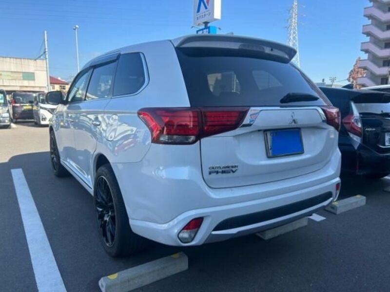 OUTLANDER PHEV