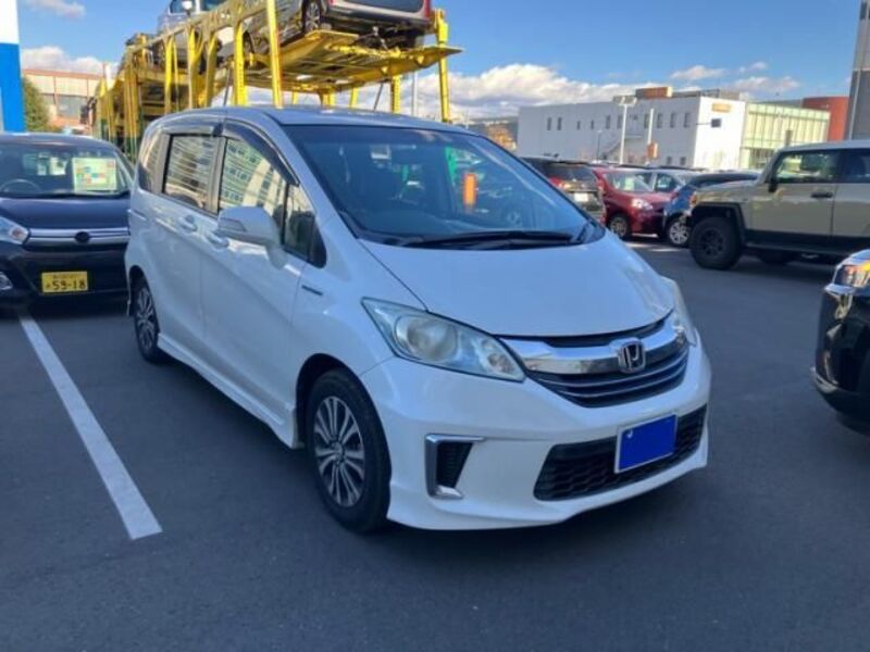 HONDA FREED HYBRID