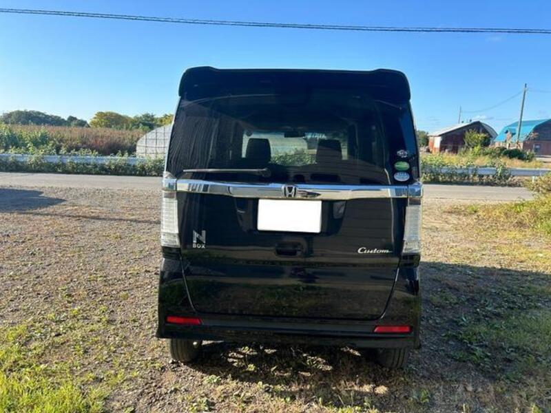 N BOX CUSTOM