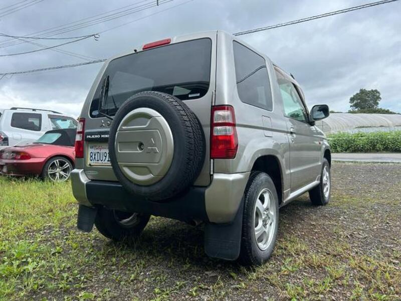 PAJERO MINI