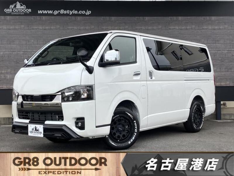 TOYOTA HIACE VAN
