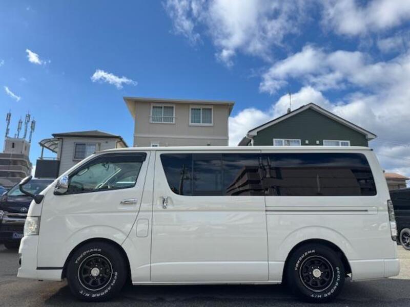 HIACE VAN