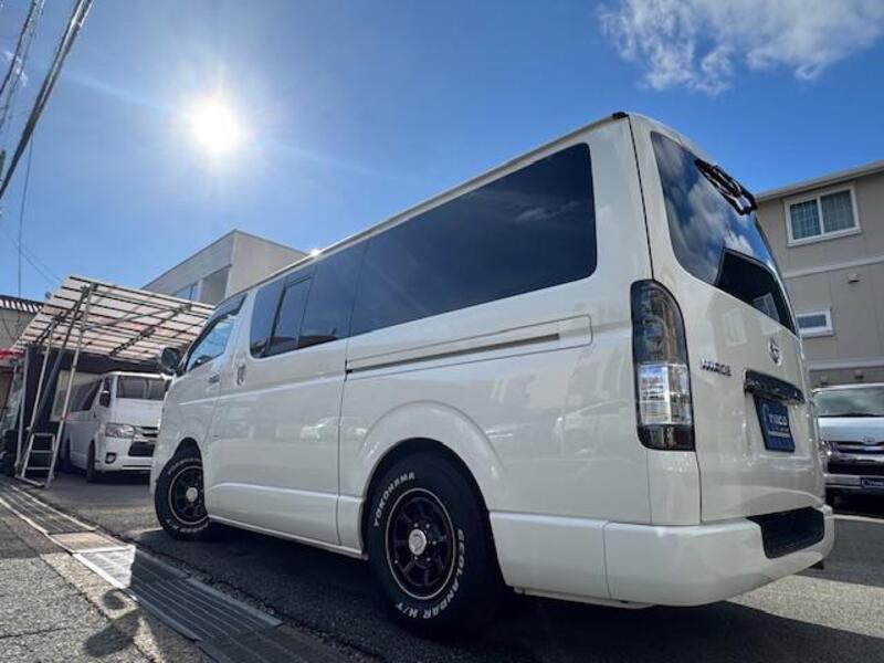 HIACE VAN