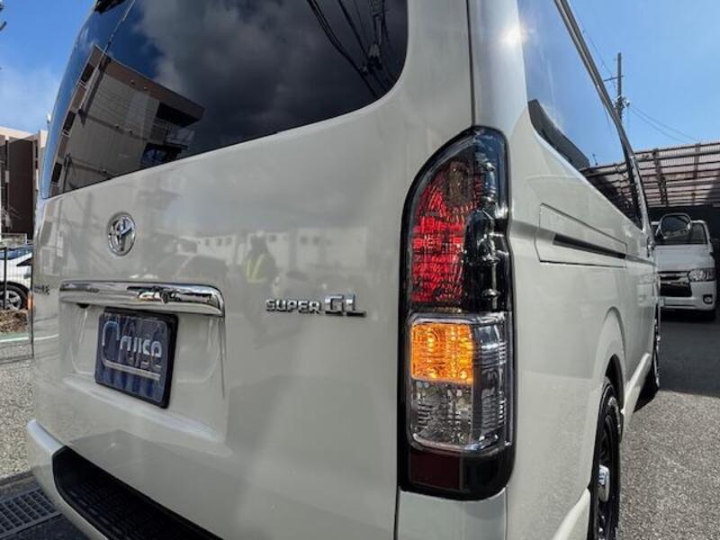 HIACE VAN