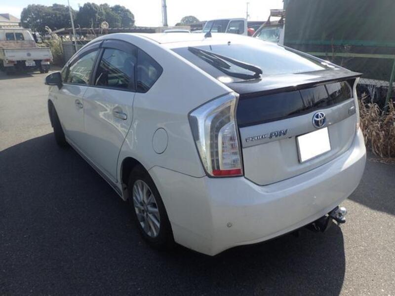 PRIUS PHV