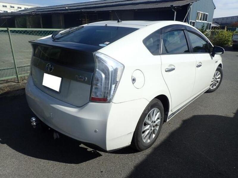 PRIUS PHV