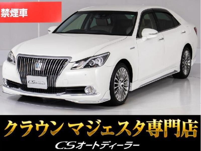 TOYOTA CROWN MAJESTA