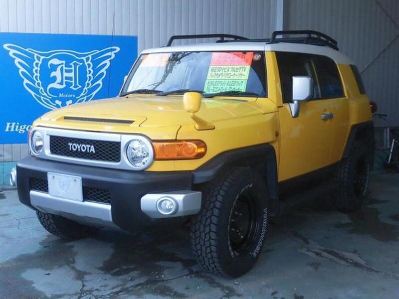 TOYOTA FJ CRUISER