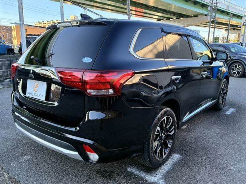 OUTLANDER PHEV