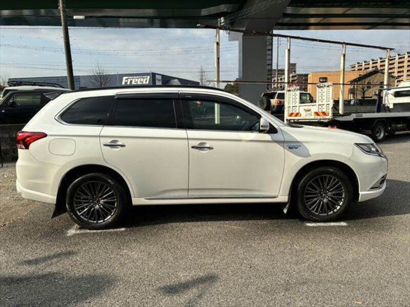 OUTLANDER PHEV