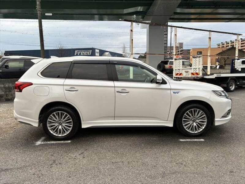 OUTLANDER PHEV