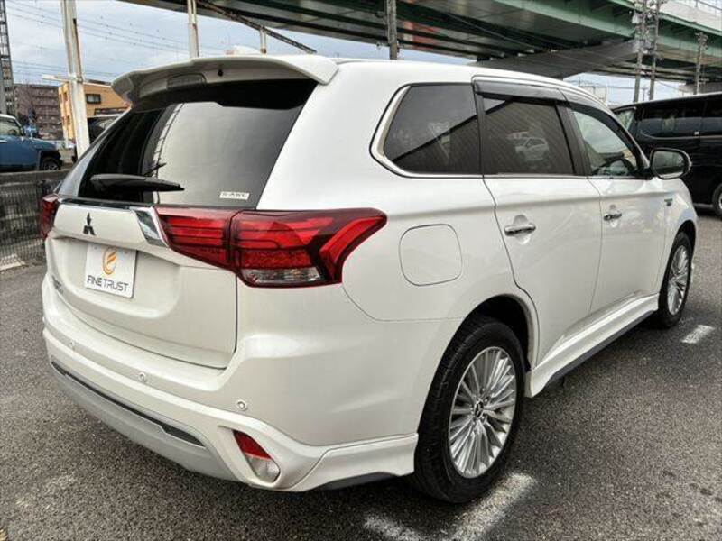 OUTLANDER PHEV