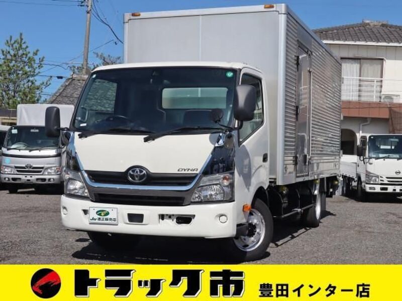 TOYOTA DYNA